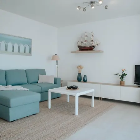 Nieuw Nabij Het Met Privegarage Appartement Ostende