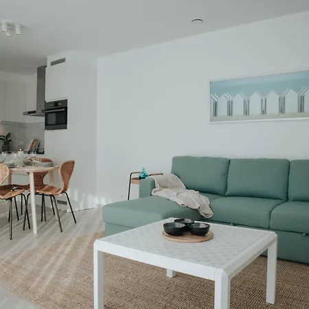 Appartement Nieuw Nabij Het Met Privegarage Ostende
