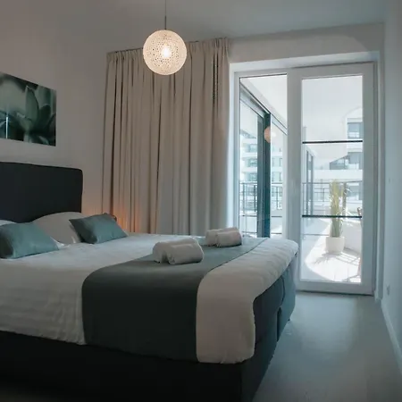 Nieuw Nabij Het Met Privegarage Ostend