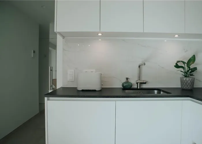 The Waves - Nieuw Nabij Het Met Privegarage Apartmán *