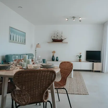 The Waves - Nieuw Nabij Het Met Privegarage Apartmán *